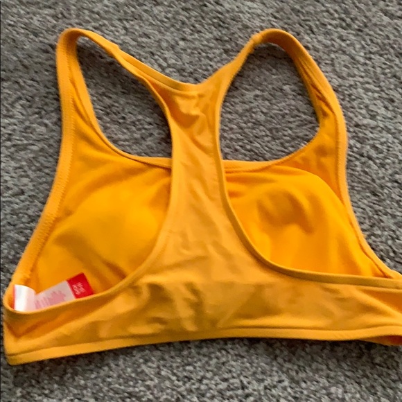 Knotted yellow bathing suit top - Picture 2 of 2